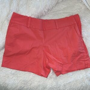 Ann Taylor City Short in vibrant Peachy Pink. Size 10.